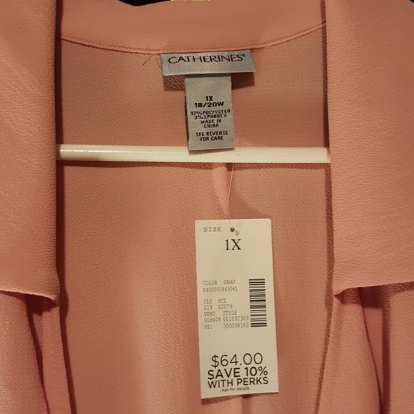 Dark pastel pink sleeveless jacket - Picture 2 of 3